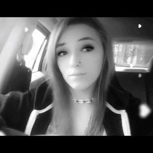 Meet your Posher, Hailey